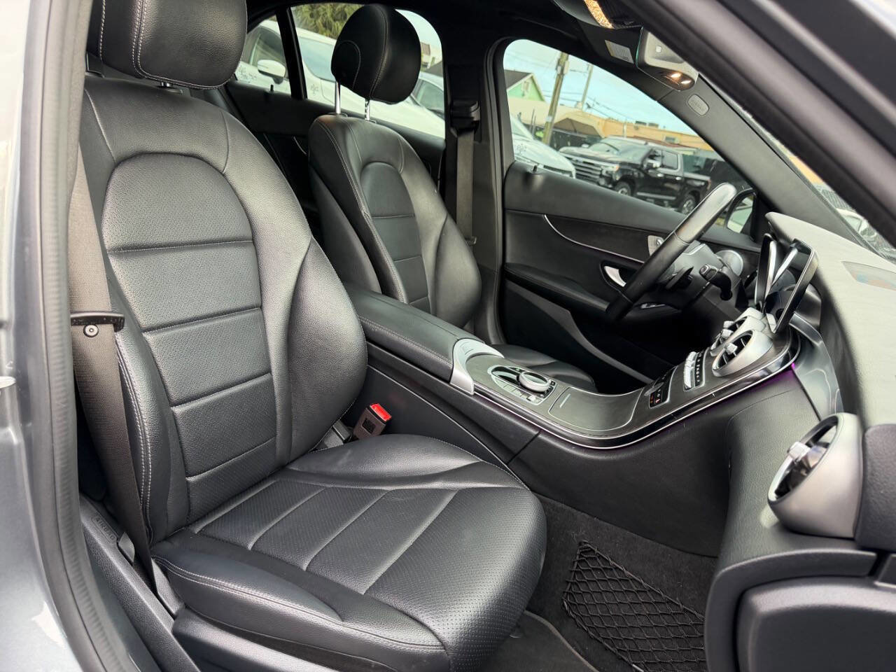 Used 2021 Mercedes-Benz C 300 4MATIC Sedan w/ Premium Package image 16