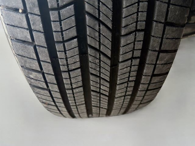 Used 2025 Jeep Grand Cherokee Limited w/ Luxury Tech Group II image 41