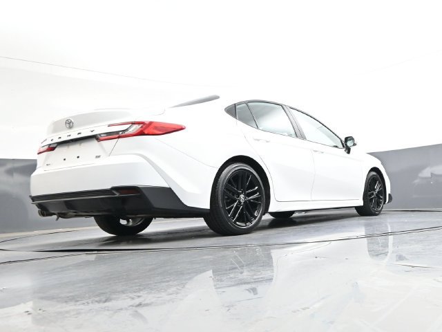 Used 2025 Toyota Camry SE FWD image 33