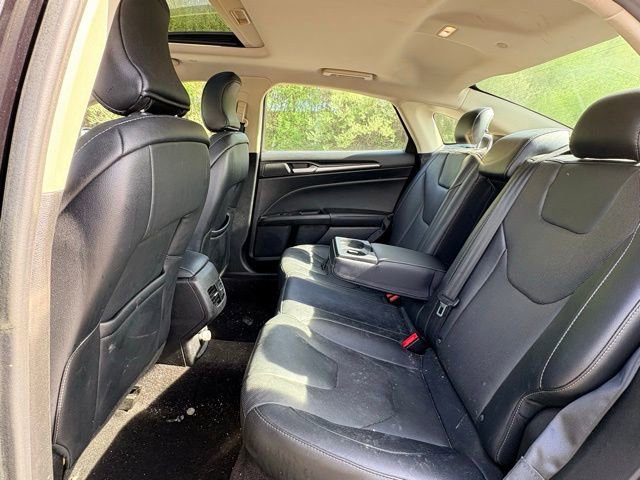 Used 2019 Ford Fusion Titanium FWD image 10