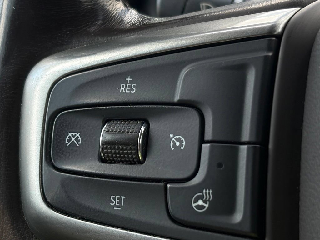 Used 2019 Chevrolet Silverado 1500 LTZ w/ LTZ Convenience Package AWD/4WD image 7
