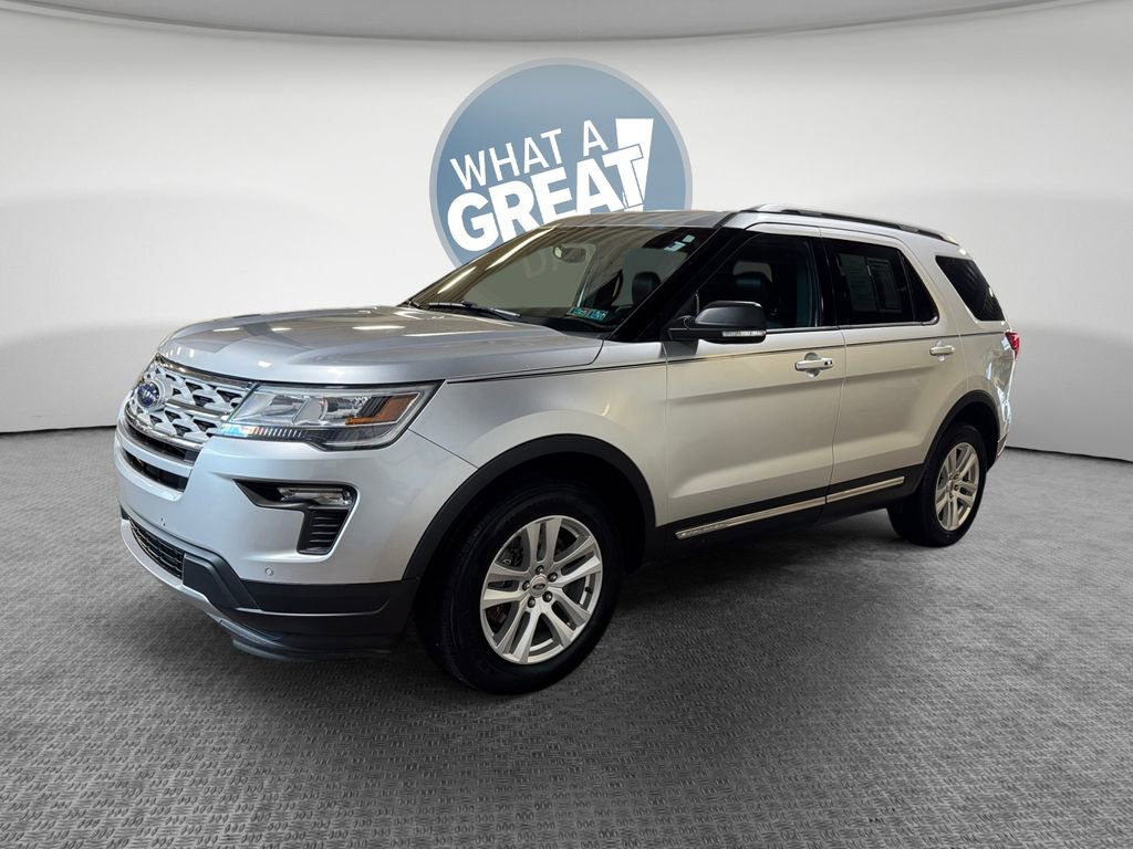 Used 2019 Ford Explorer XLT w/ Equipment Group 202A AWD/4WD image 8