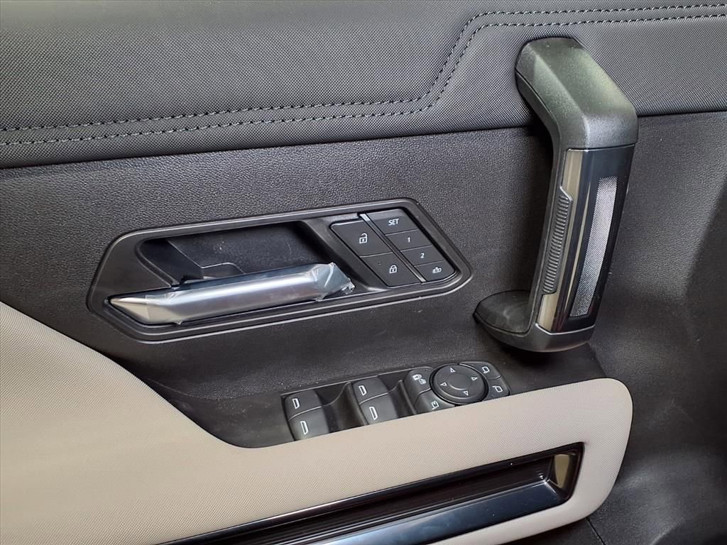 New 2026 GMC Hummer EV 4x4 Crew Cab image 16