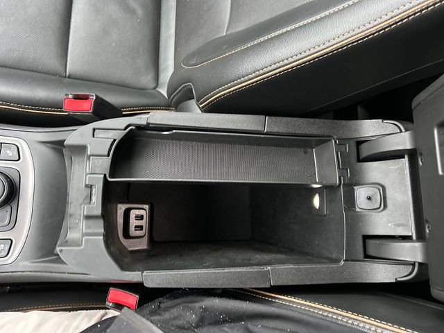 Used 2023 GMC Terrain AT4 image 19