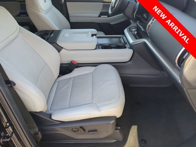 Used 2025 Ford Expedition Max Platinum AWD/4WD image 22