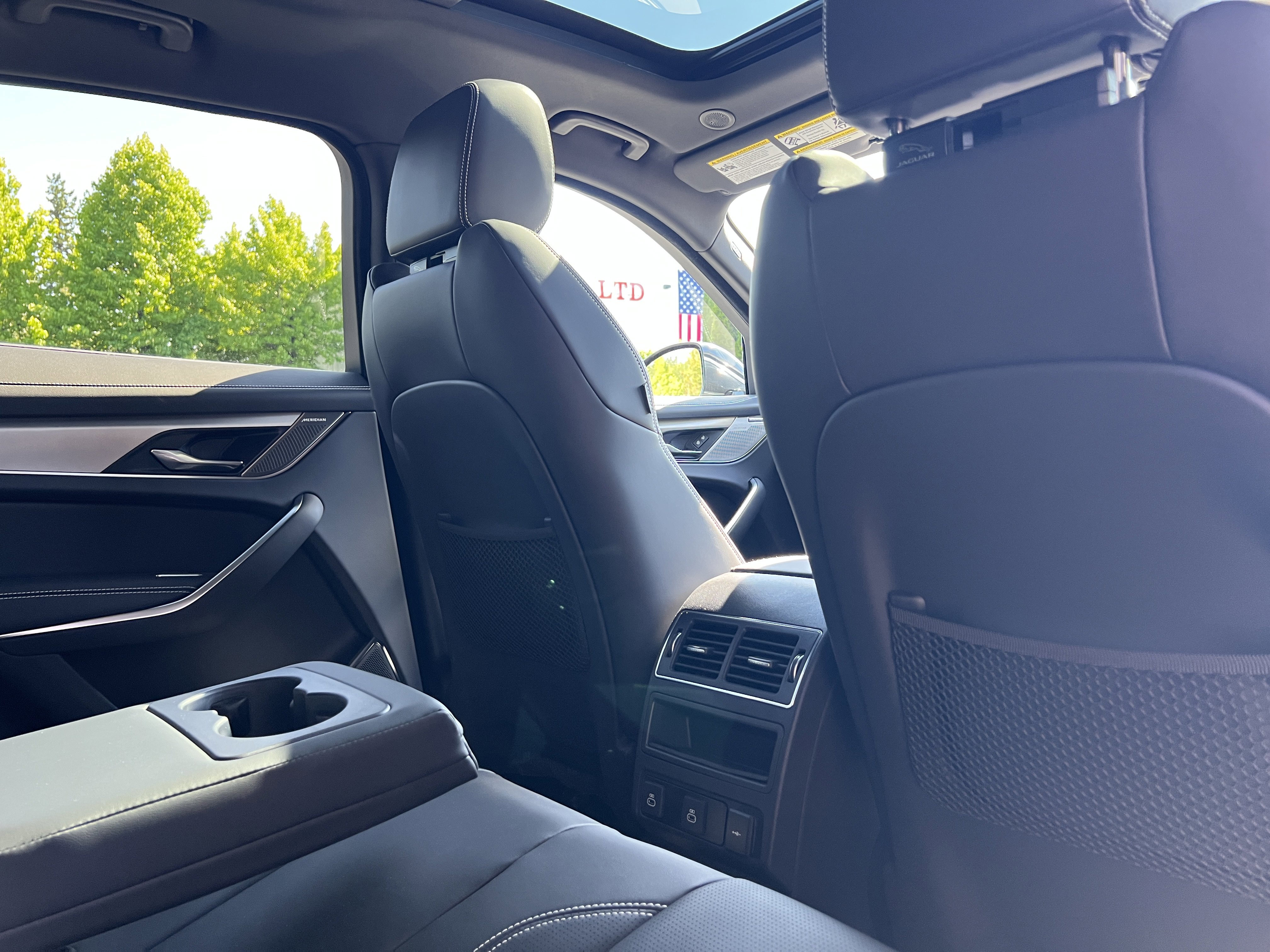 New 2025 Jaguar F-PACE R-Dynamic S image 14