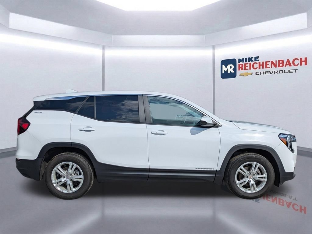 Used 2023 GMC Terrain SLE FWD video 3