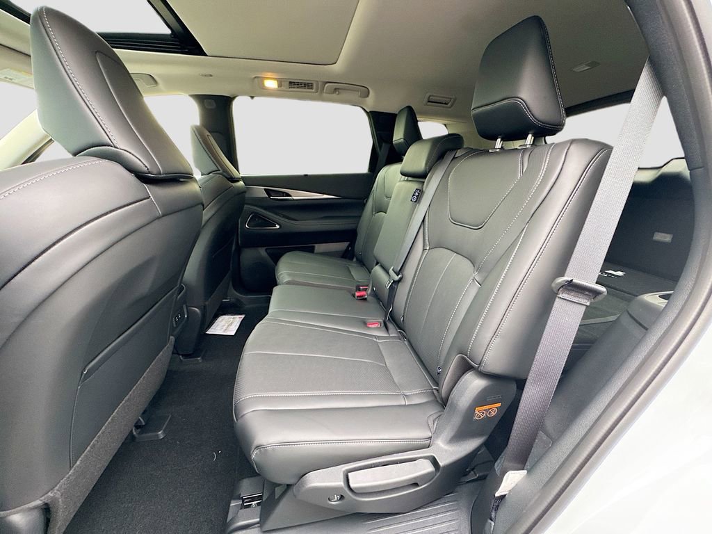 Certified 2026 INFINITI QX60 Luxe w/ Cargo Package image 27