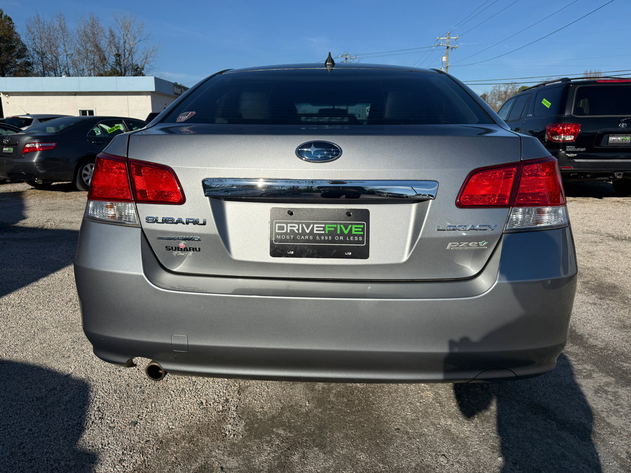 Used 2011 Subaru Legacy 2.5i Limited image 4