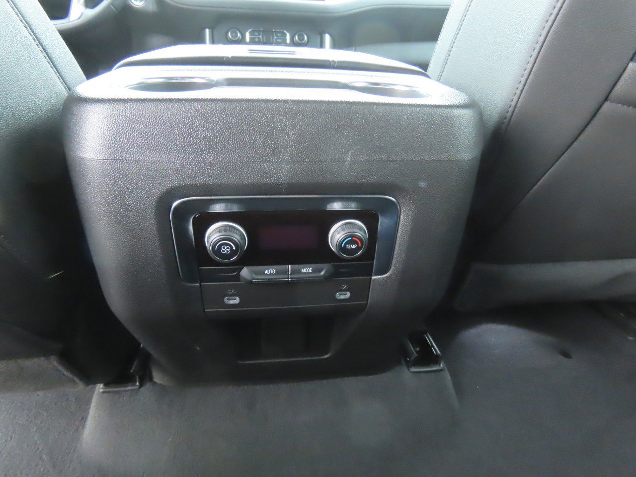 Used 2023 Chevrolet Tahoe LT RWD image 23