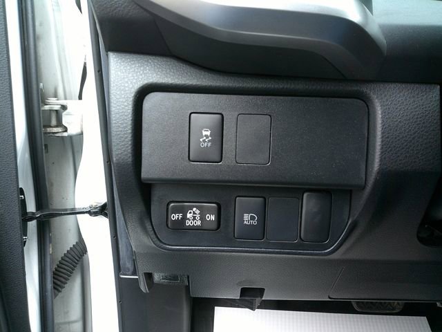 Used 2022 Toyota Tacoma SR5 AWD/4WD image 22