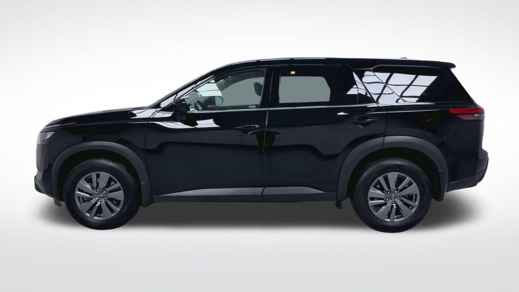 Used 2025 Nissan Pathfinder S image 5