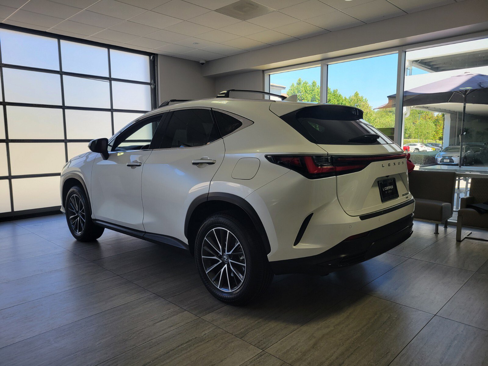 Certified 2025 Lexus NX 350h AWD w/ Cold Area Package image 4