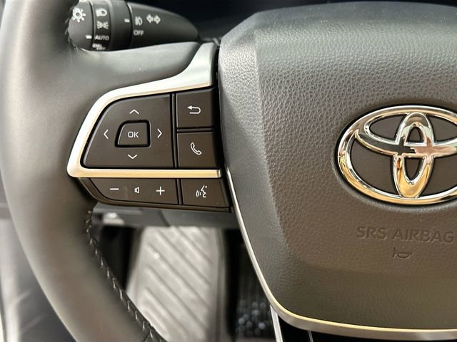 Used 2024 Toyota Highlander Platinum image 20