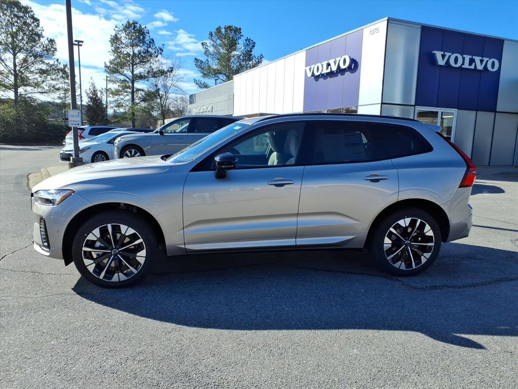 New 2026 Volvo XC60 B5 Plus w/ Climate Package AWD/4WD image 8