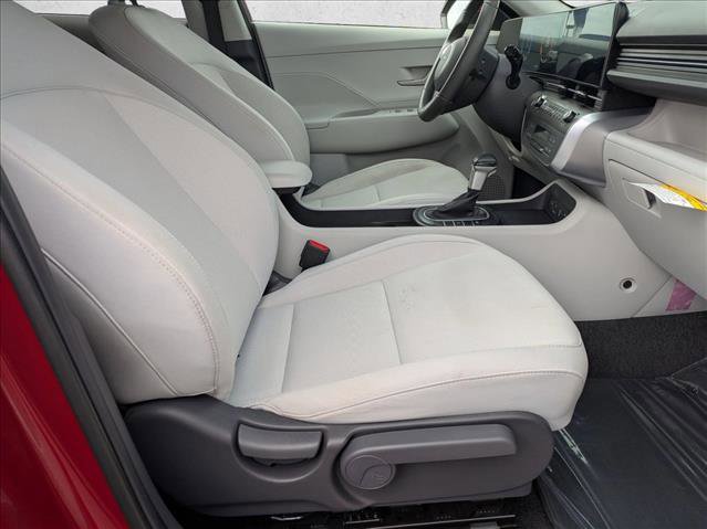 Used 2025 Hyundai Kona SEL image 20