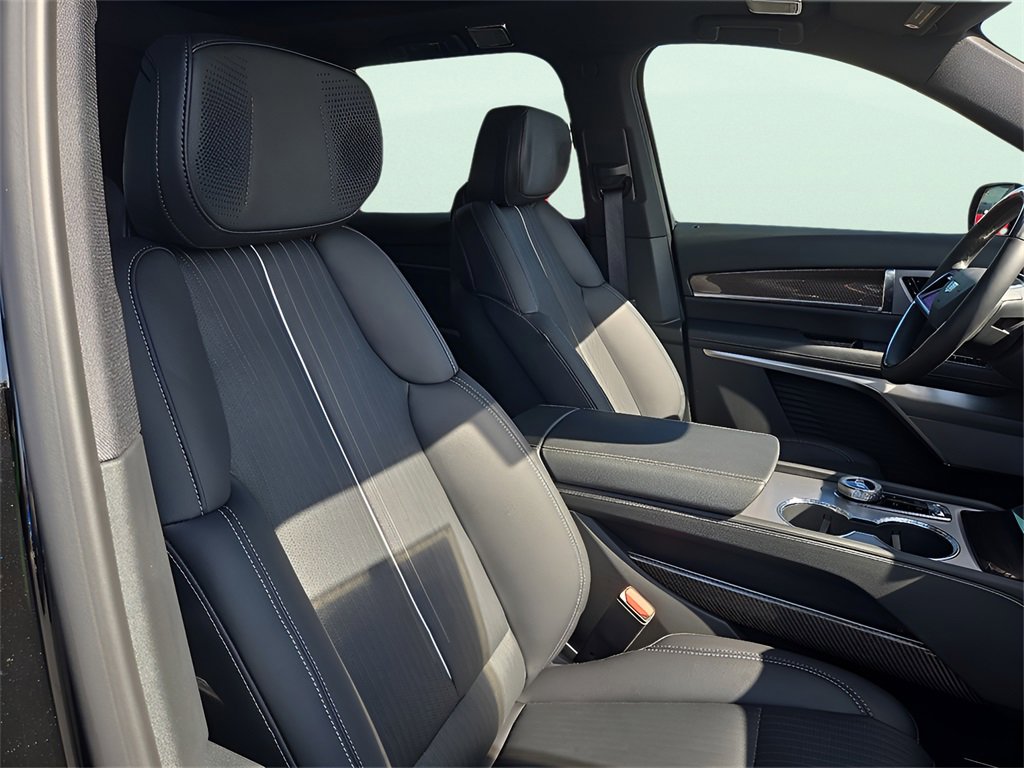 New 2026 Cadillac Vistiq Sport image 11
