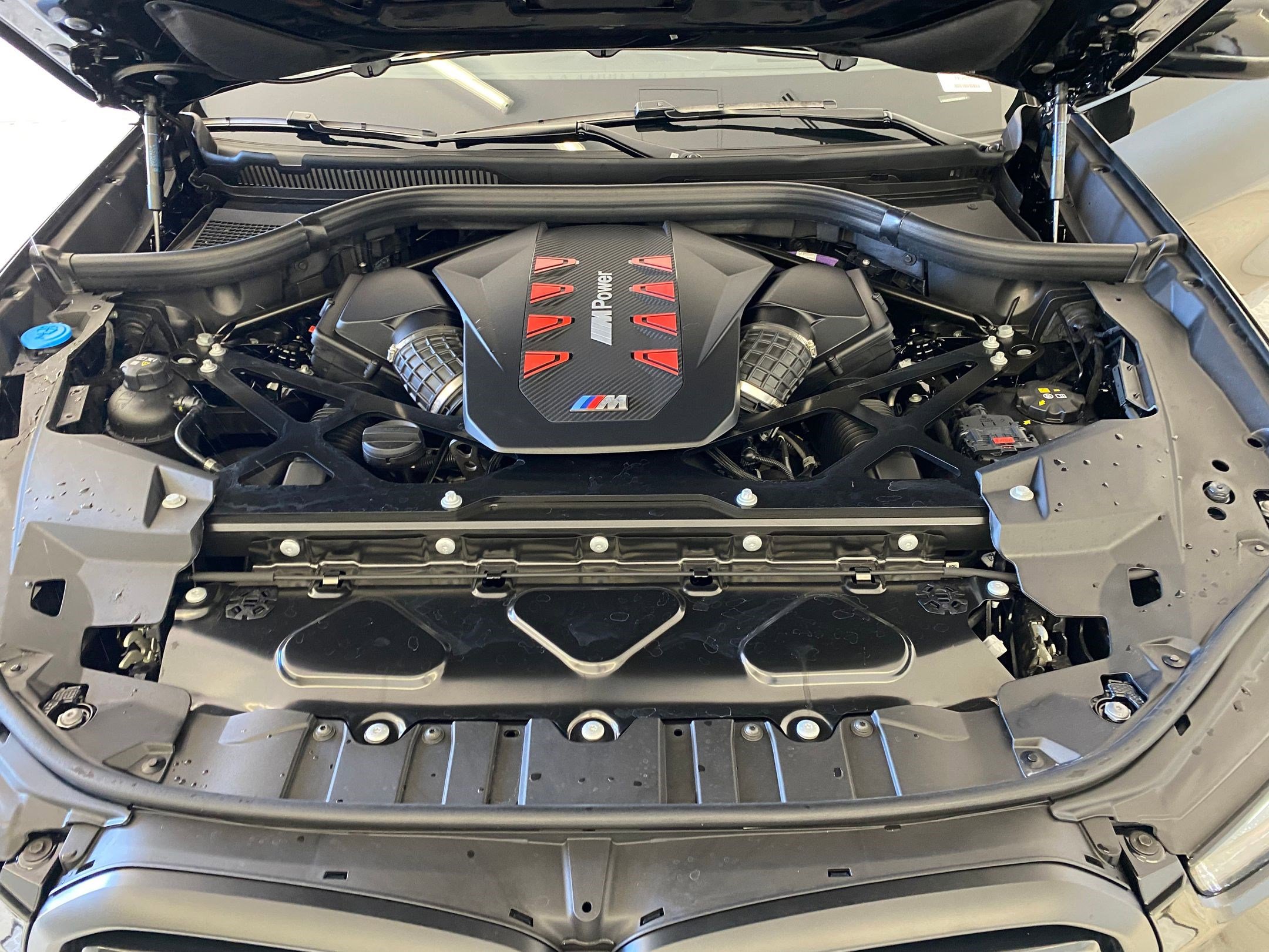 Used 2026 BMW X6 M Competition w/ Executive Package image 33