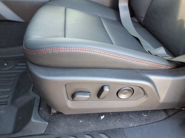 New 2026 Chevrolet Colorado Z71 w/ Z71 Convenience Package 2 AWD/4WD image 7
