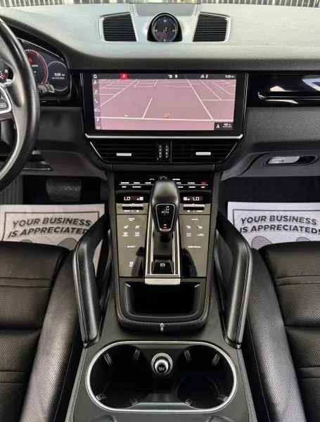 Used 2019 Porsche Cayenne AWD/4WD image 34