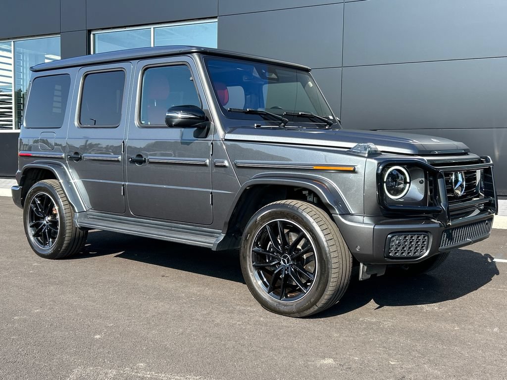Used 2025 Mercedes-Benz G 550 image 3