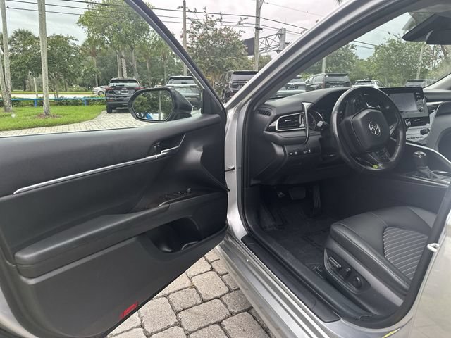 Used 2024 Toyota Camry SE FWD image 22