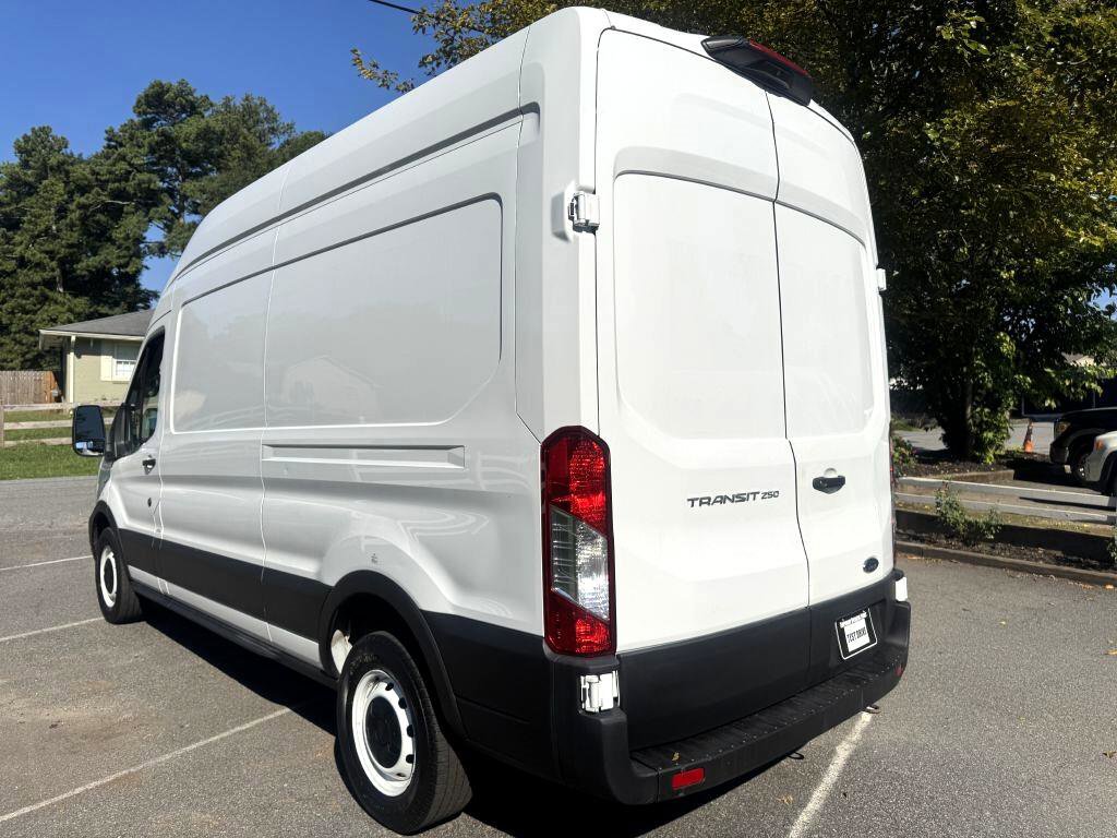 Used 2021 Ford Transit 250 148 High Roof w/ Load Area Protection Package image 4