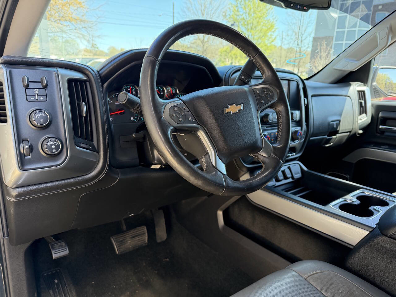 Used 2018 Chevrolet Silverado 1500 LTZ Z71 w/ LTZ Plus Package image 11