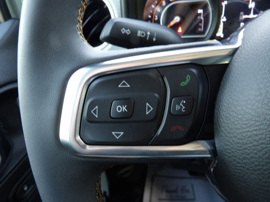 Used 2024 Jeep Wrangler Sahara w/ Technology Group AWD/4WD image 14