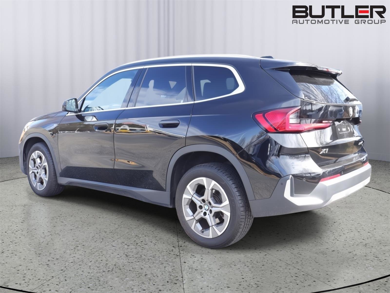 Used 2023 BMW X1 xDrive28i image 5