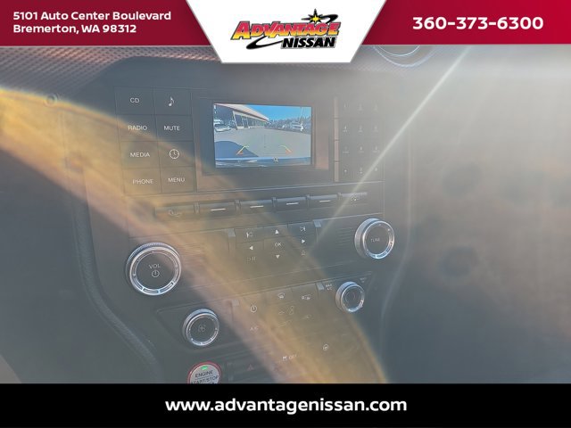 Used 2017 Ford Mustang Coupe image 15