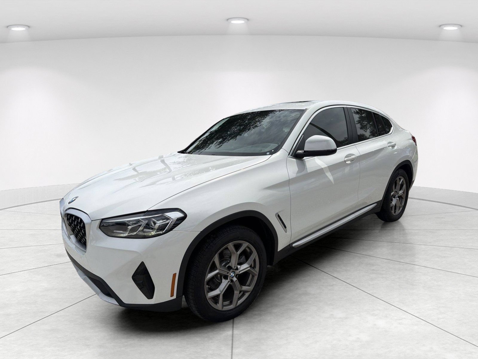 Used 2023 BMW X4 xDrive30i w/ Convenience Package AWD/4WD image 7
