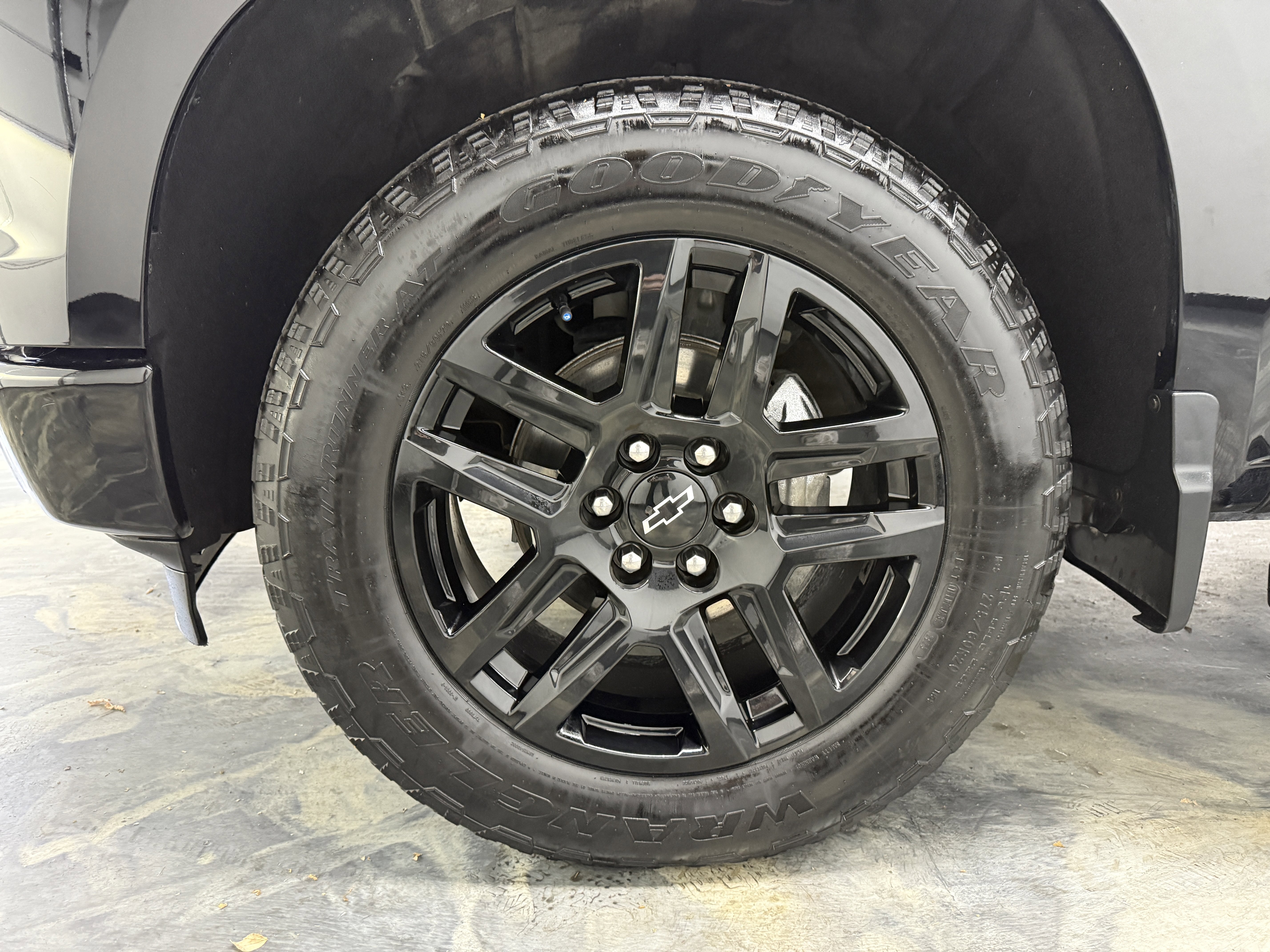 Used 2024 Chevrolet Silverado 1500 RST image 24