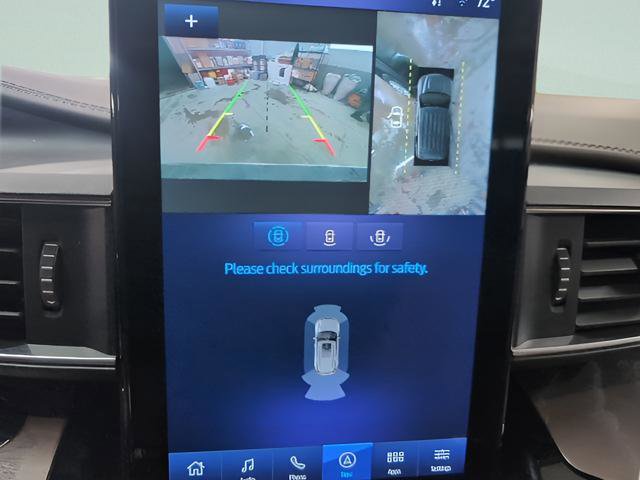 Used 2022 Ford Explorer Platinum w/ Equipment Group 601A image 14