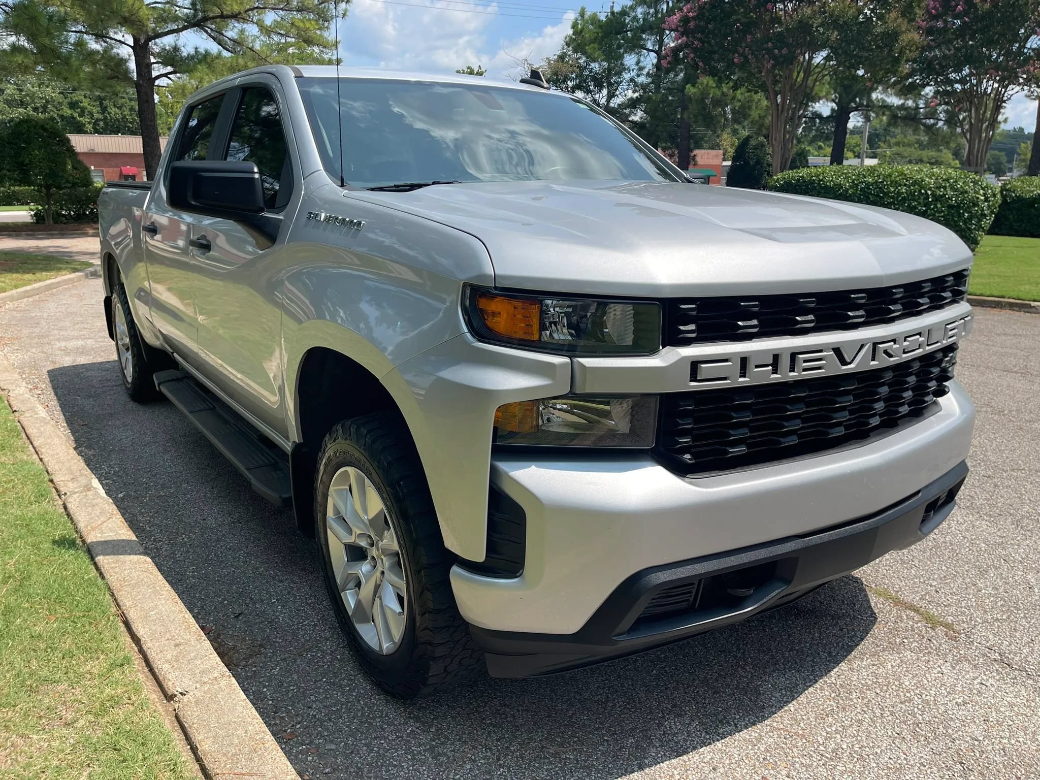 Used 2021 Chevrolet Silverado 1500 Custom AWD/4WD image 7