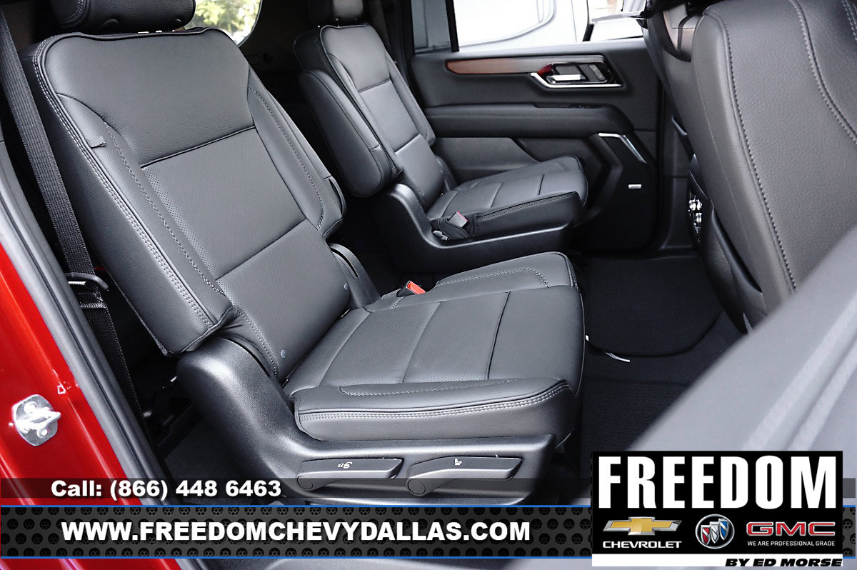 New 2025 GMC Yukon XL Denali w/ Denali Reserve Package image 17