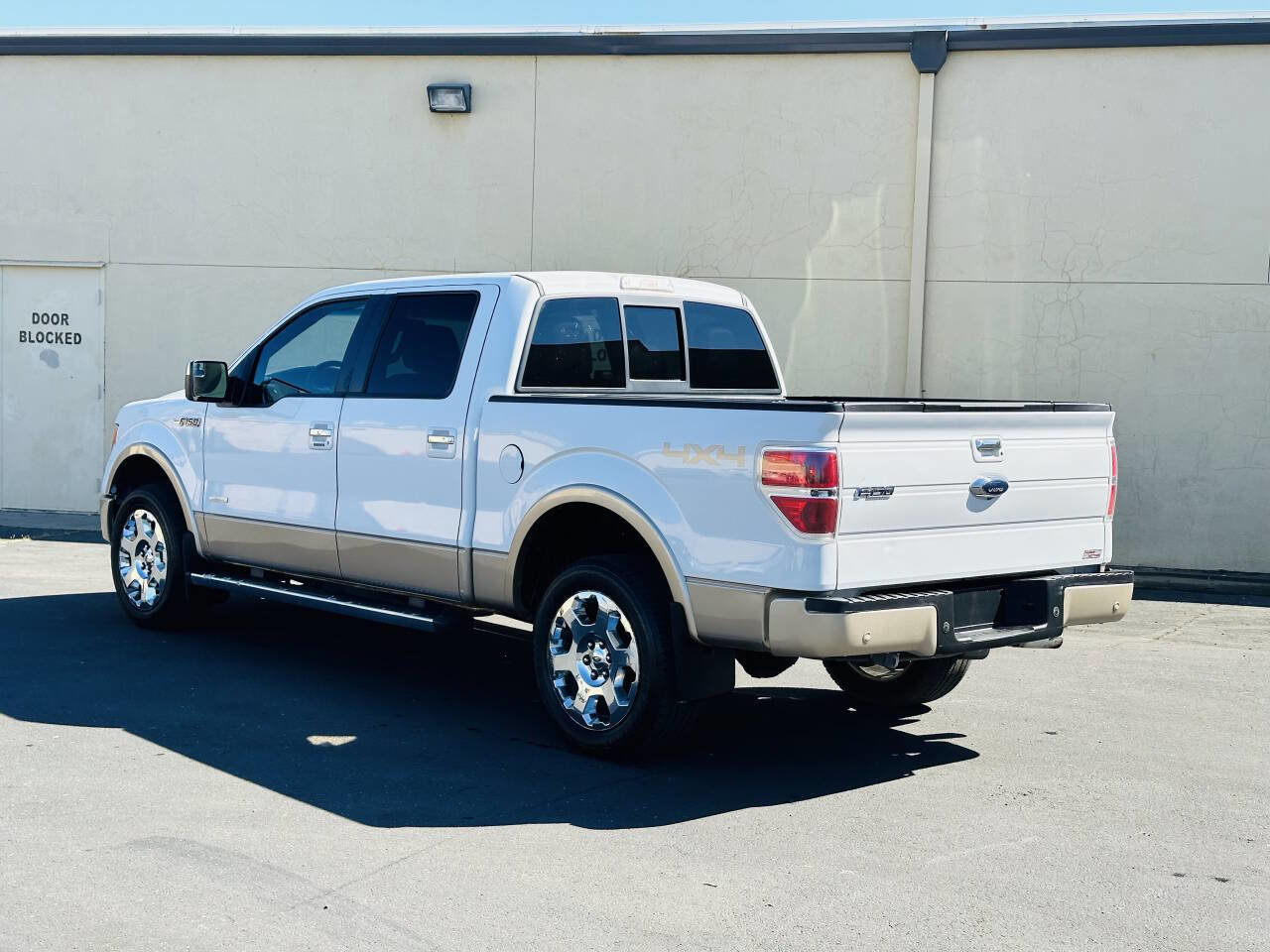 Used 2011 Ford F150 Lariat w/ Lariat Chrome Pkg AWD/4WD image 5