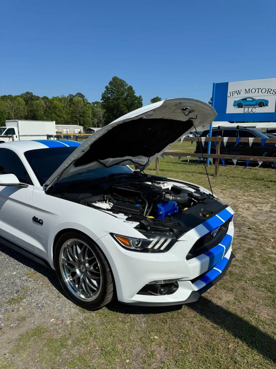 Used 2016 Ford Mustang GT RWD image 28