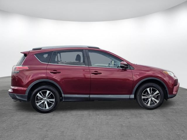 Used 2018 Toyota RAV4 XLE FWD video 3