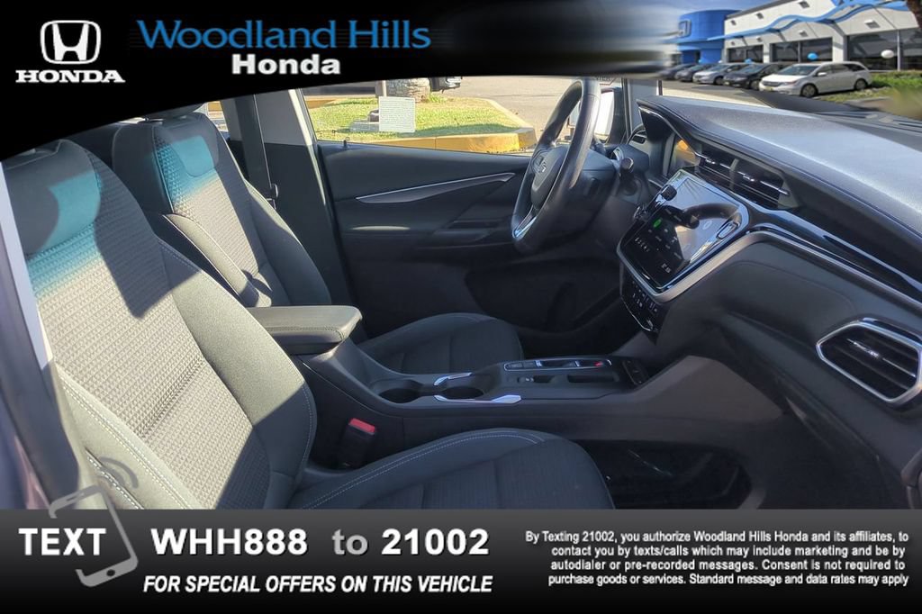 Used 2023 Chevrolet Bolt LT FWD image 23