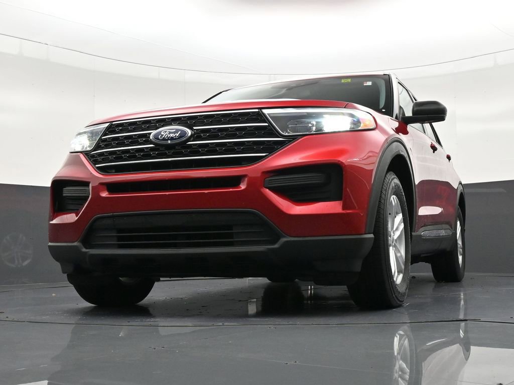 Used 2021 Ford Explorer XLT image 32