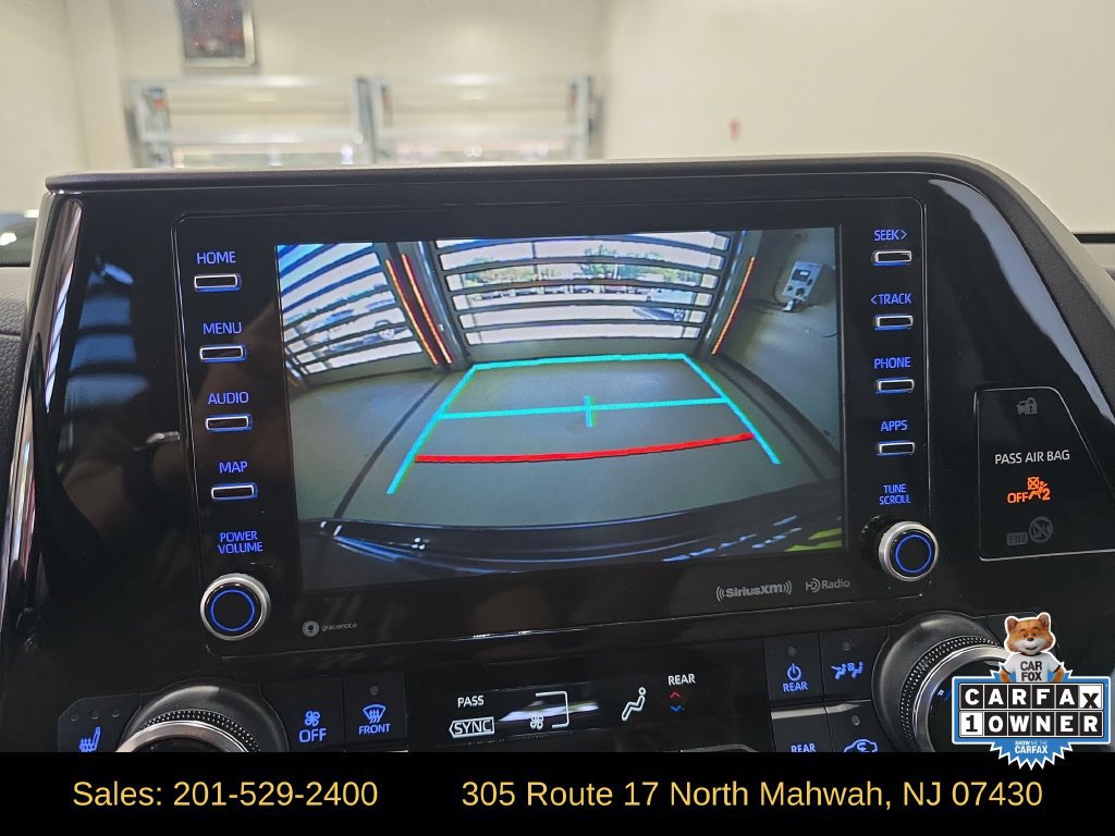 Used 2022 Toyota Highlander XLE AWD/4WD image 20