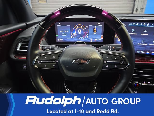 Used 2025 Chevrolet Traverse RS FWD image 15