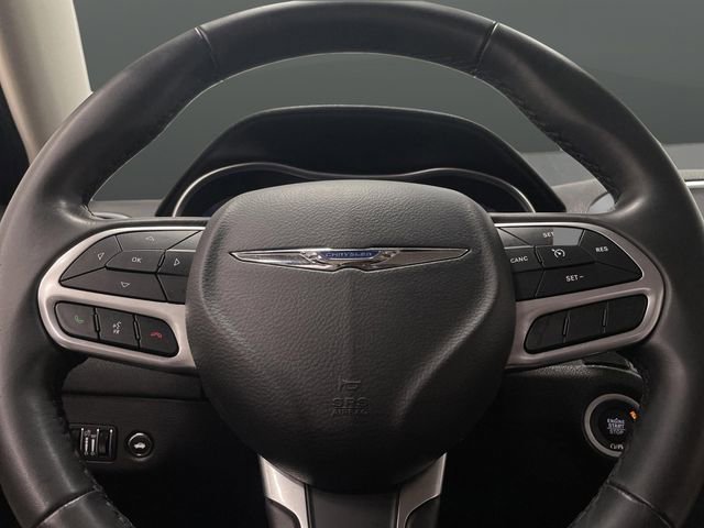 Used 2021 Chrysler 300 Touring L image 14