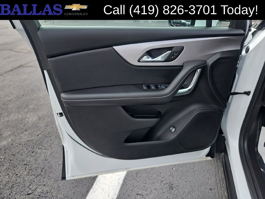 Certified 2024 Chevrolet Blazer LT w/ Convenience Package FWD image 10
