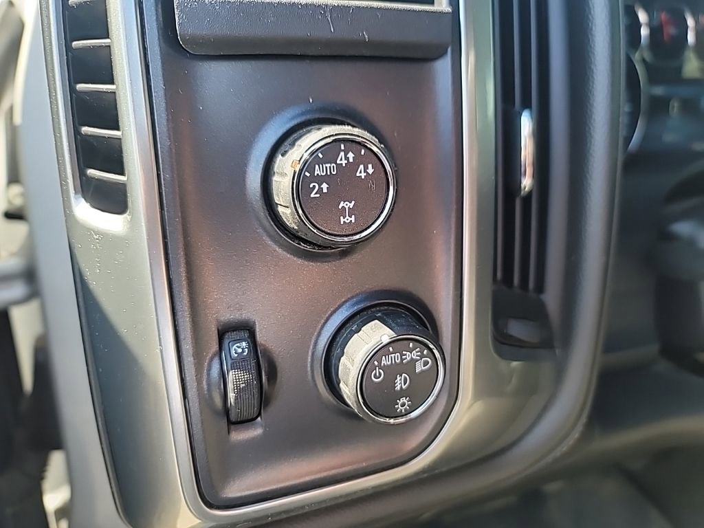 Used 2014 Chevrolet Silverado 1500 LTZ AWD/4WD image 17