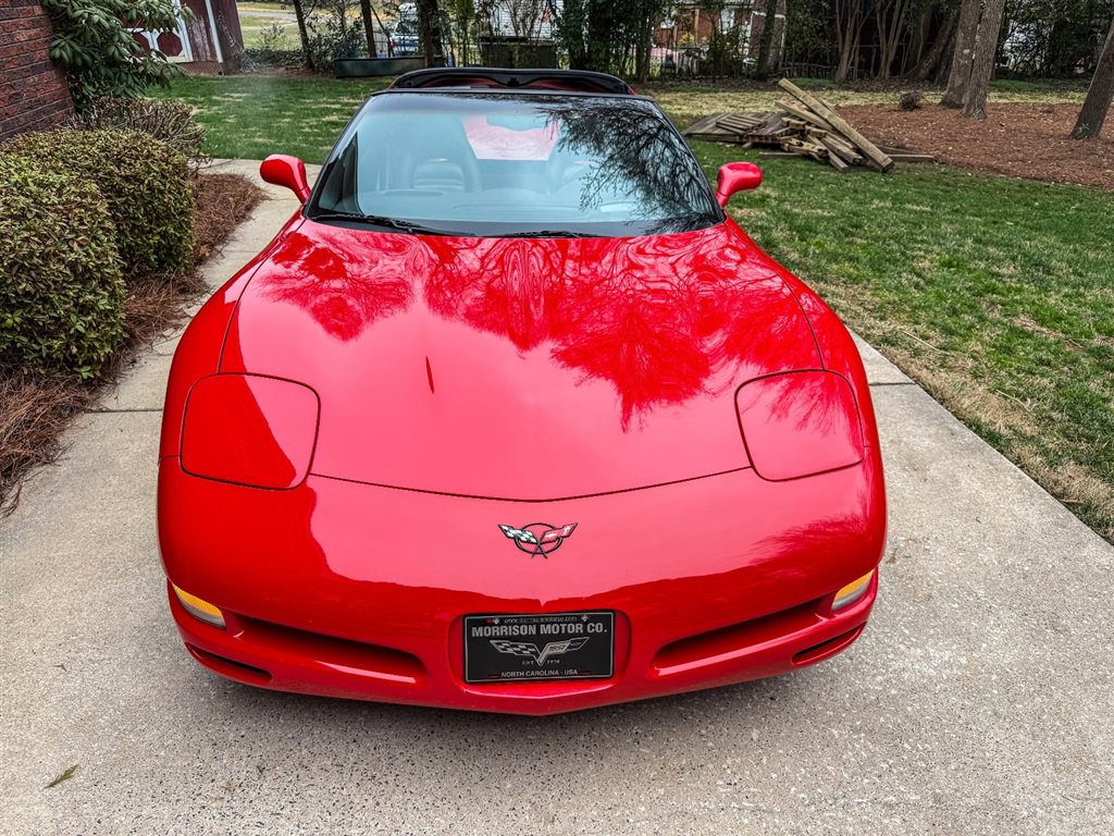 Used 2004 Chevrolet Corvette Coupe w/ Roof Package image 17