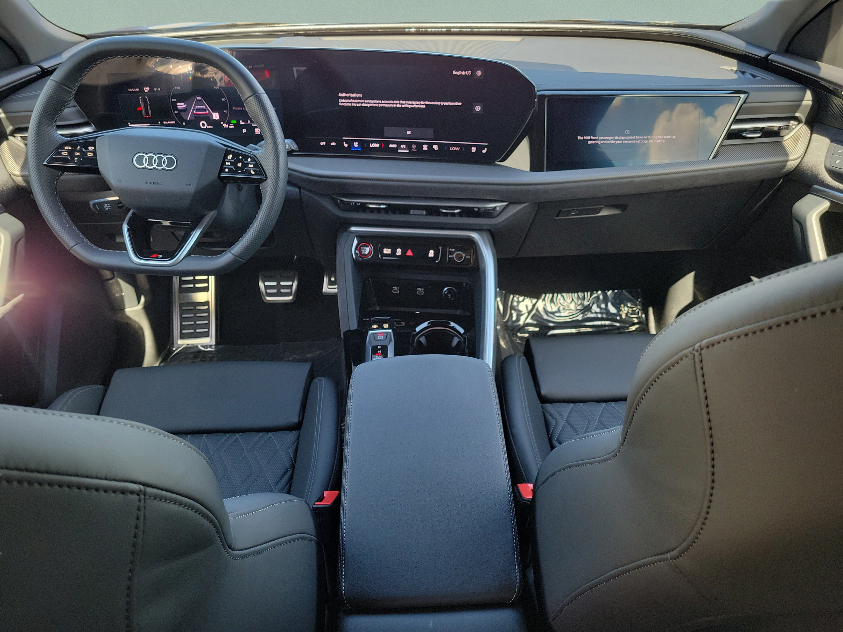 Used 2025 Audi SQ5 Prestige AWD/4WD image 12