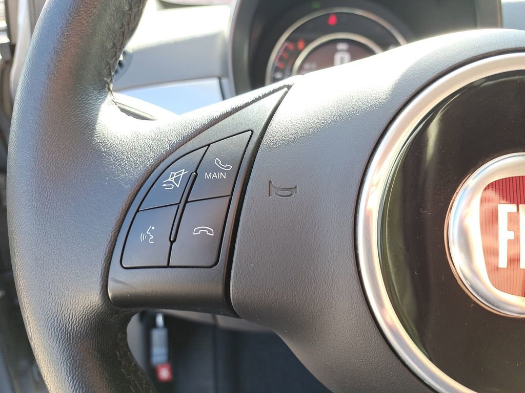 Used 2017 FIAT 500 Lounge image 11