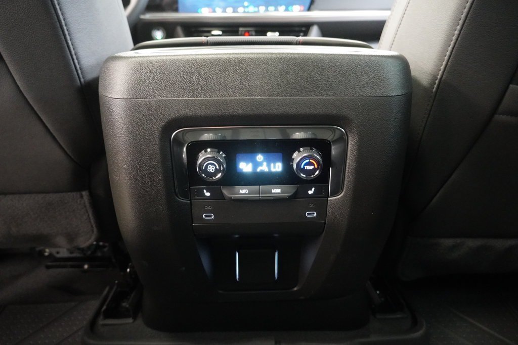 New 2026 Chevrolet Tahoe RST w/ RST Capability Package AWD/4WD image 32